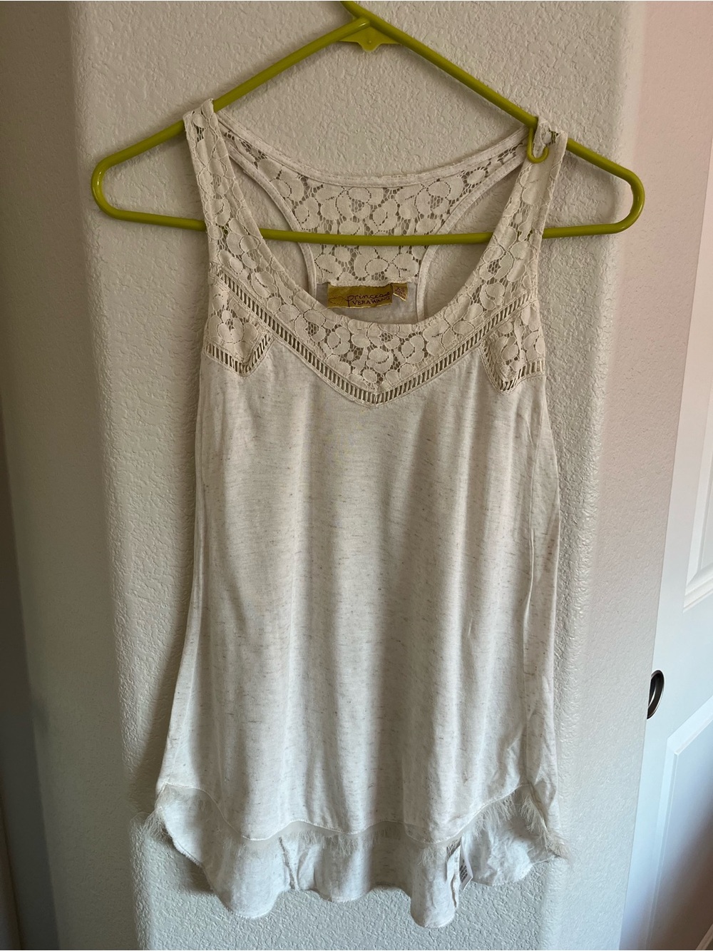princess vera wang Cream Lace   Tank
